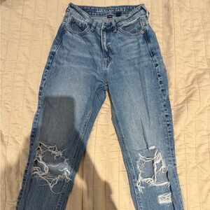 American Eagle Outfitters Women's Ripped Blue mom jeans